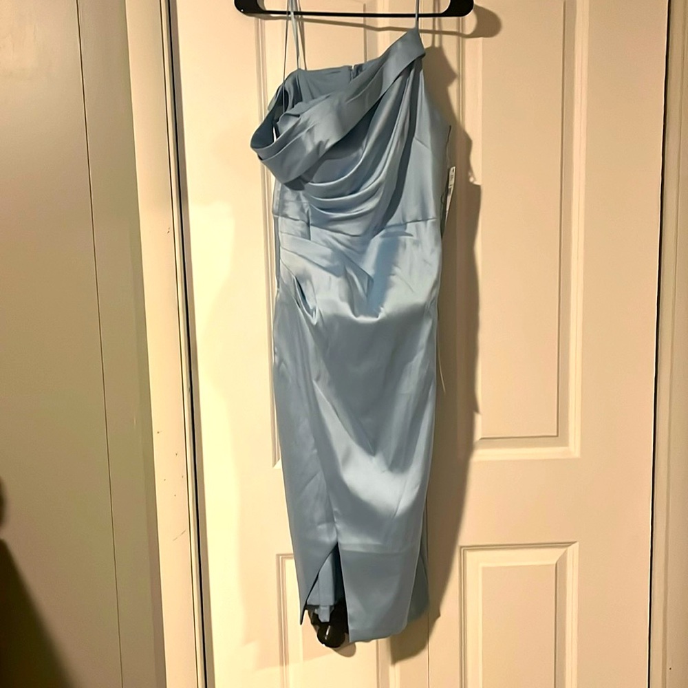 Aidan Mattox size 8 light blue glamour dress